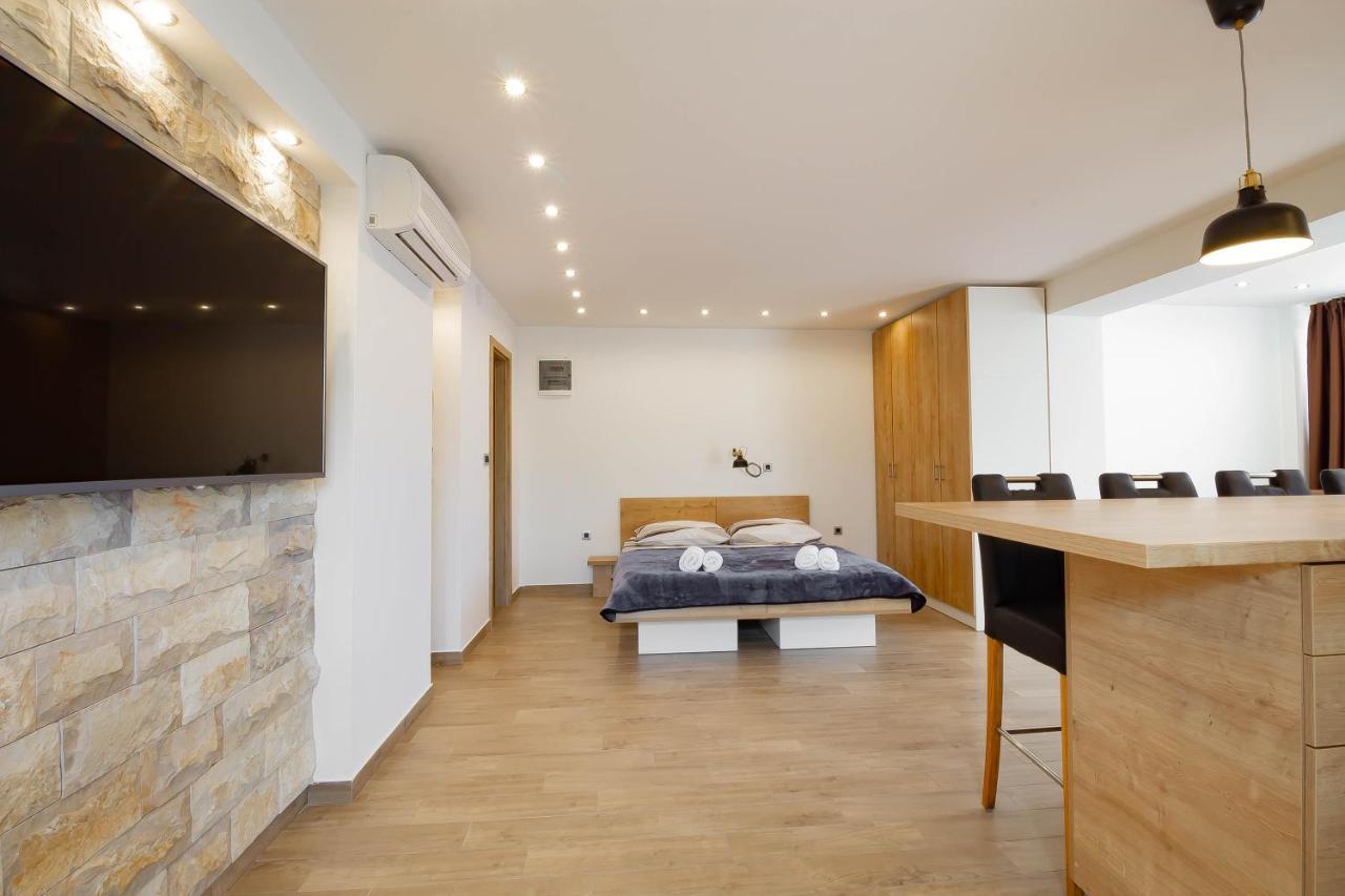Apartments Marinici Rijeka - With Private Parking Εξωτερικό φωτογραφία