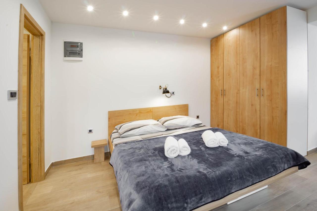 Apartments Marinici Rijeka - With Private Parking Εξωτερικό φωτογραφία