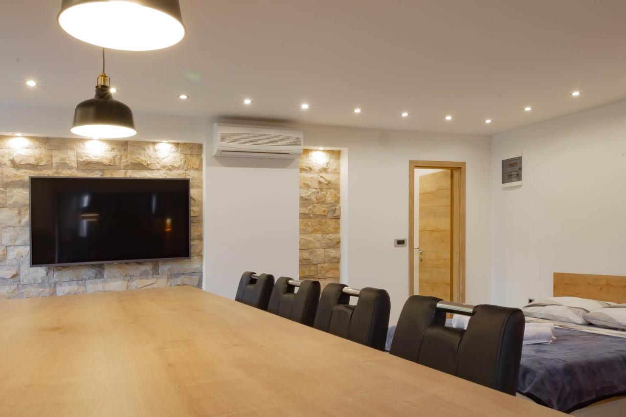 Apartments Marinici Rijeka - With Private Parking Εξωτερικό φωτογραφία