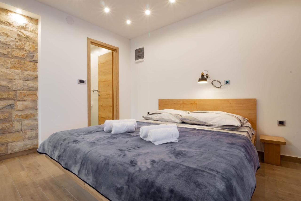 Apartments Marinici Rijeka - With Private Parking Εξωτερικό φωτογραφία